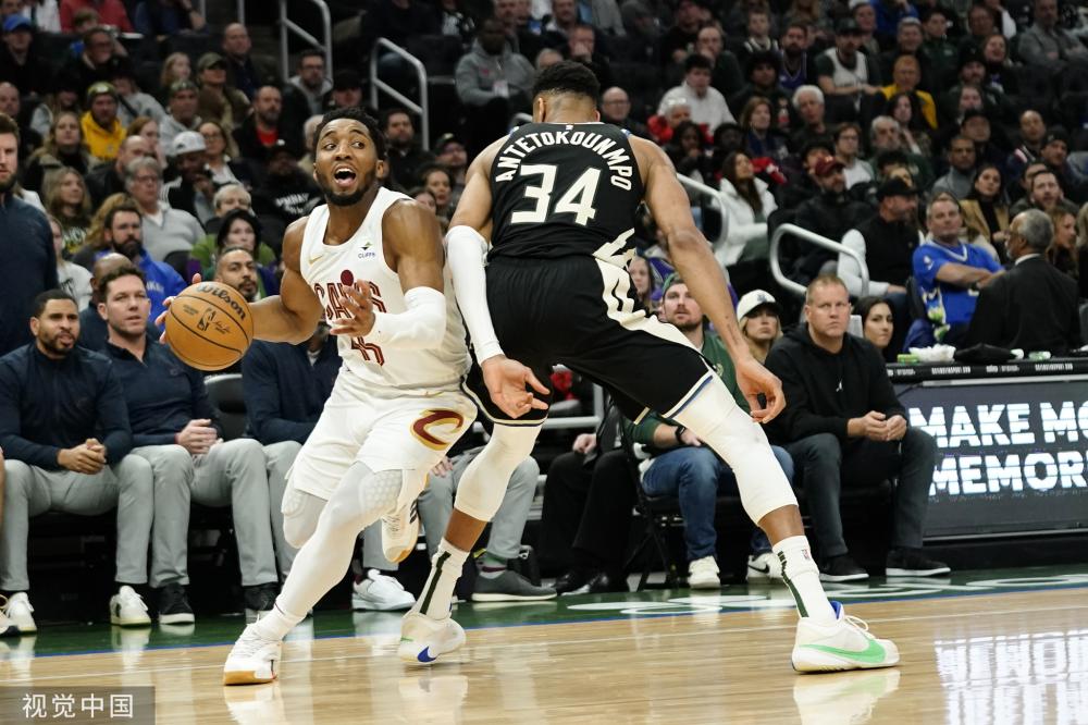 同时也给予 同时也给予