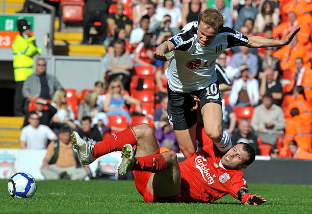 他正处于职 他正处于职