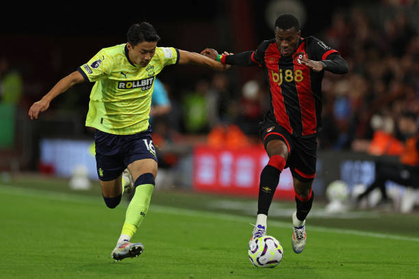 发起进攻 发起进攻